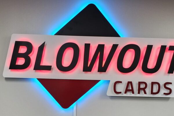 Blowout Cards 3d signs