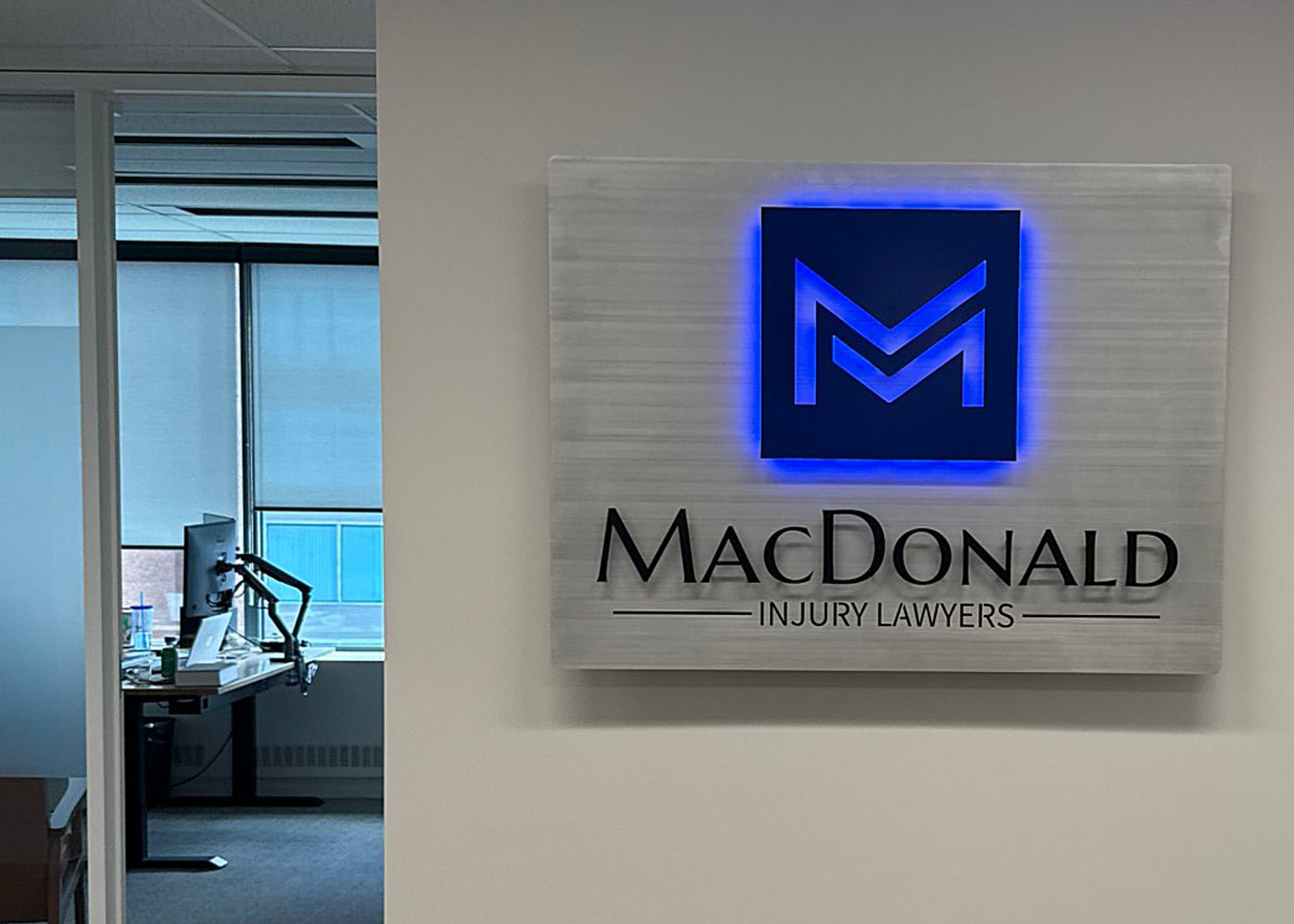 macdonald-logo