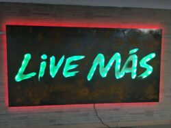 Shield Co Art Live Mas Sign
